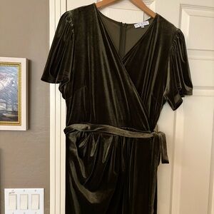 Ivy City Co Olive Green Dress